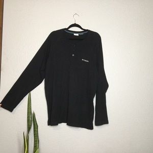 Black Men’s Columbia thermal shirt